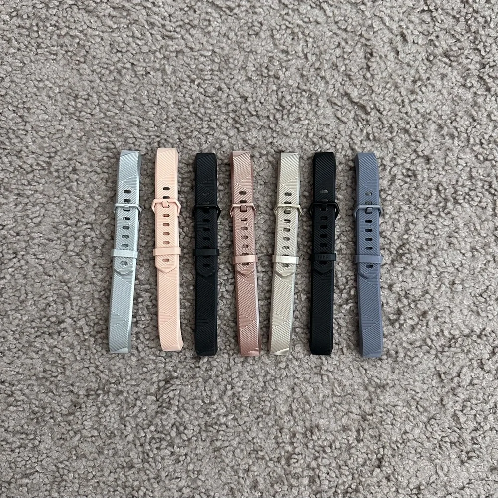 Interchangeable Silicone Rubber Fitbit Alta HR Band Strap Pack (Set of 7)